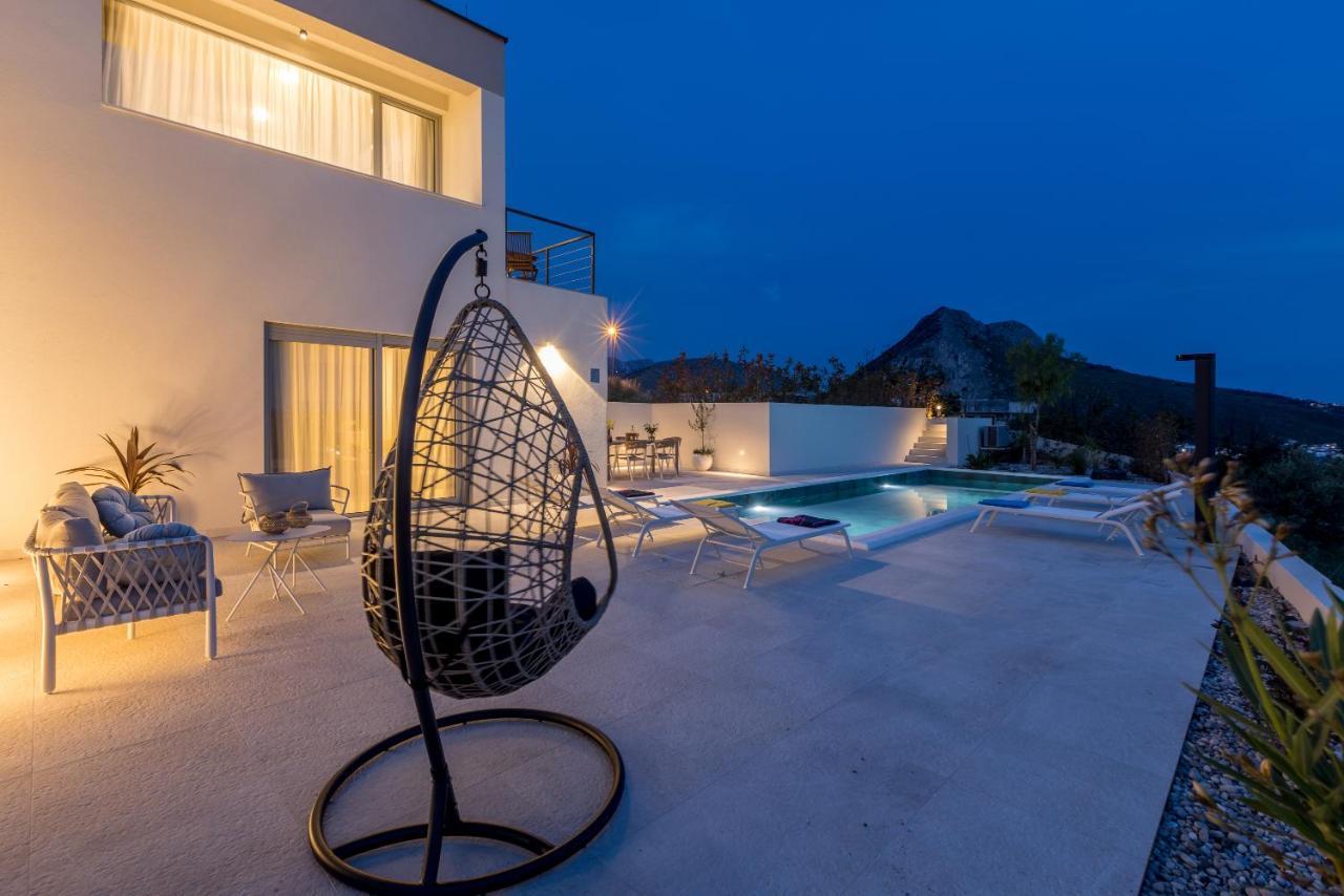 Callista Villa